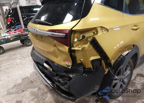 2023 Kia Seltos S из США, поврежденный, VIN KNDEU2AA4P7419418